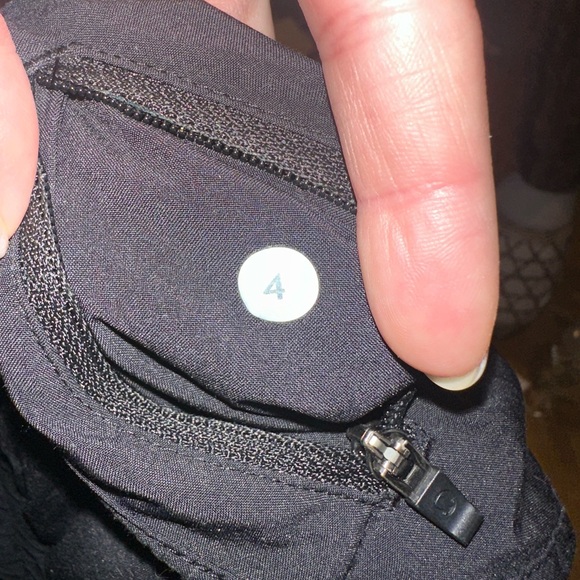 Lululemon Tracker Short 4” Size 4 - Picture 4 of 7